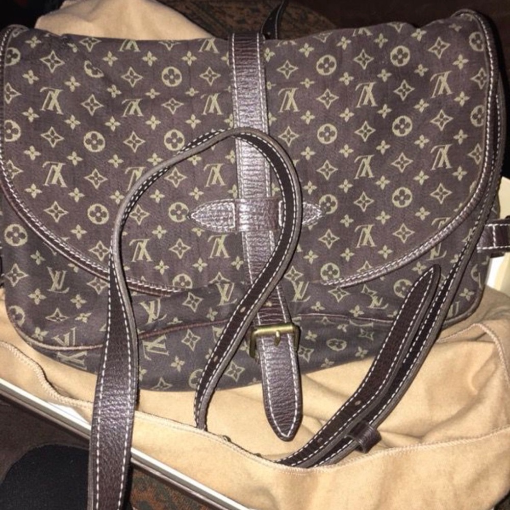 Louis Vuitton Purse